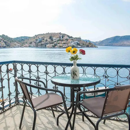 Villa Myrsini'S House à Symi Extérieur photo